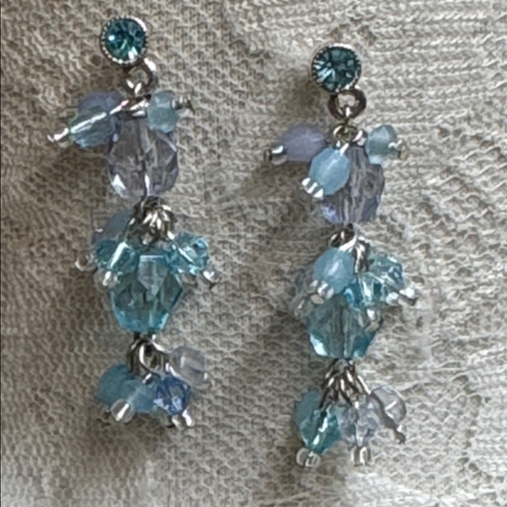 Enamel Flower Beaded Necklace with Earrings - Picture 3 of 5
